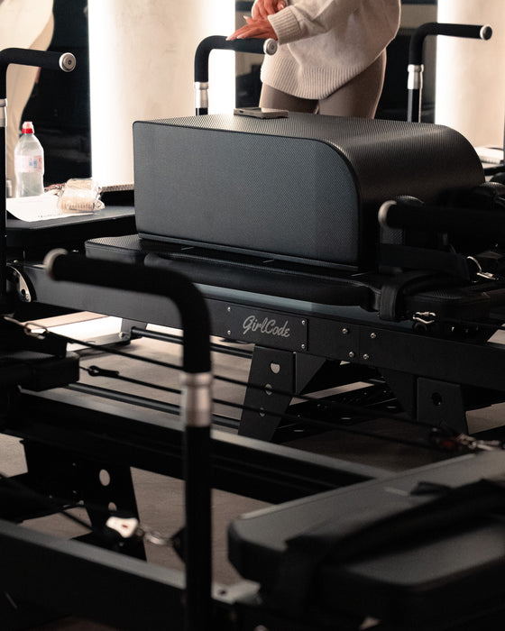 Elina Premium Pilates Reformer Machine
