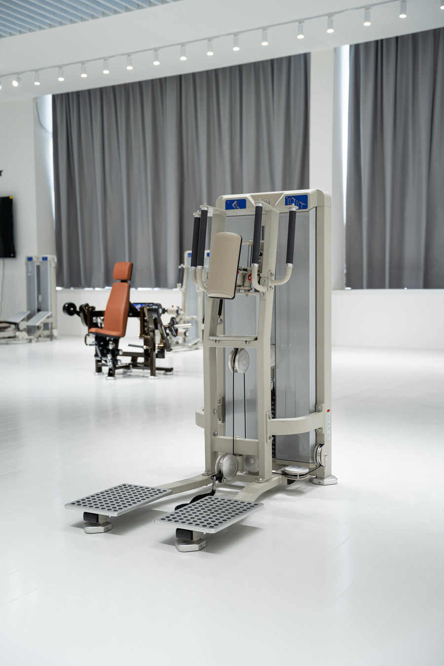 Cable Kickback commercial gym machine - view 5