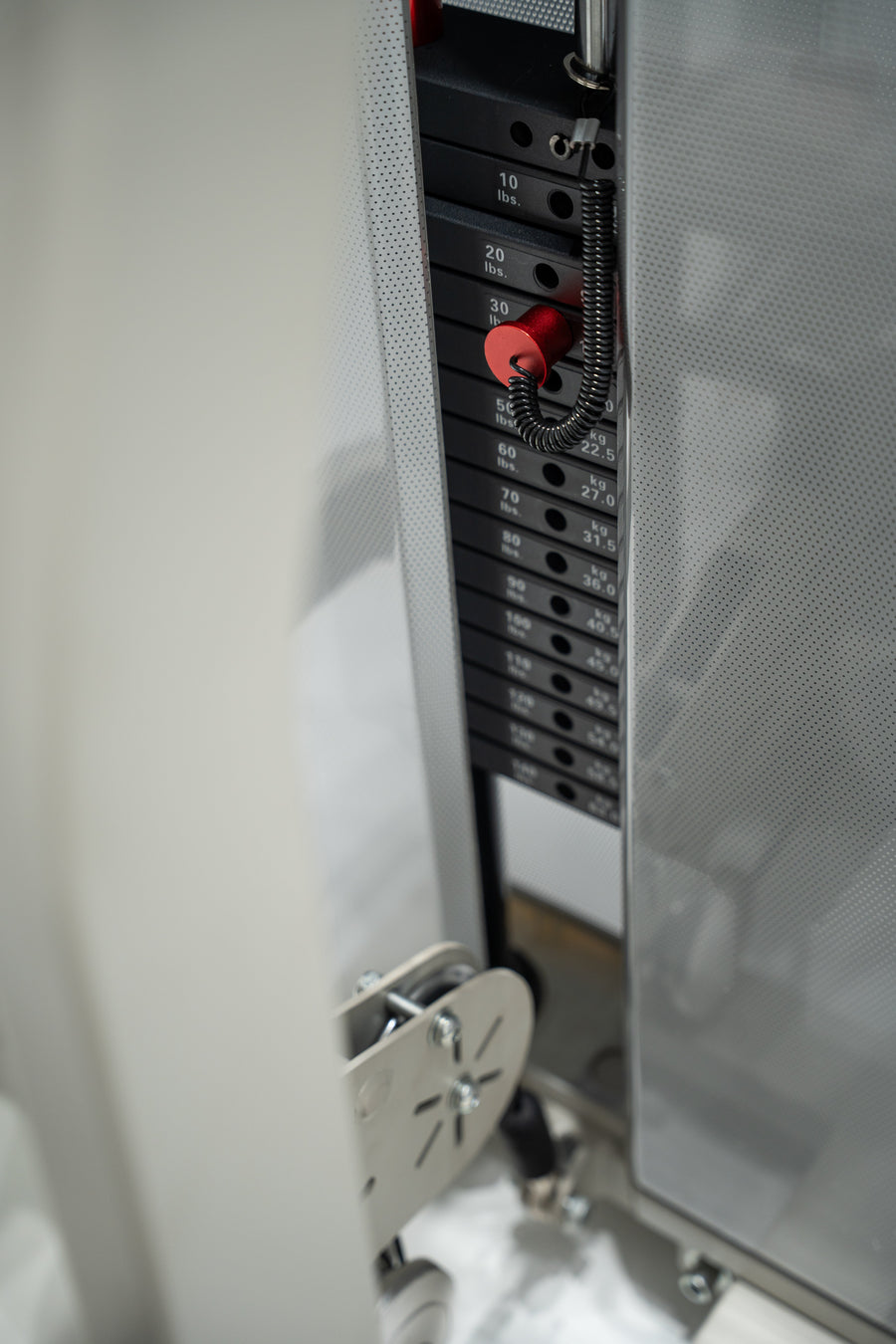 GluteLeader Vertical Abductor weight stack and linkage detail